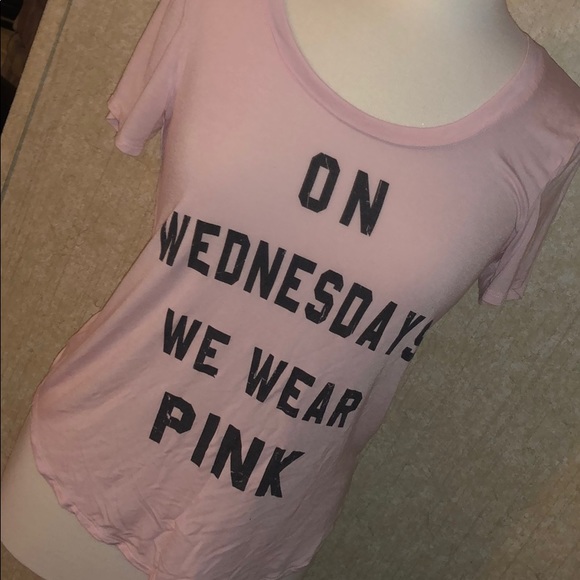 💗Host Pick💋Mean Girls size xs - Picture 5 of 5
